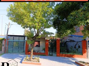 Casa de 5 ambientes, Resistencia · Casa de 2 Habitaciones en Venta - Resistencia