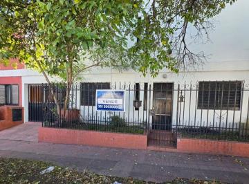 Casa de 6 ambientes, Córdoba · Hogar Ideal a un Paso del Shopping