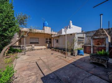 Casa · 130m² · 3 Ambientes · Casa en Venta en Wilde Apto Credito, Avellaneda, G. B. a. Zona Sur