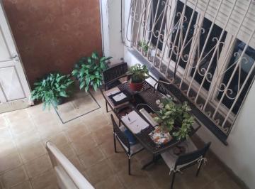 Casa · 125m² · 4 Ambientes · 1 Cochera · Venta Casa 4 Ambientes en Parque Chas Apto Credito
