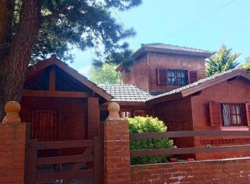 Casa · 120m² · 3 Ambientes · Casa en Venta en Mar de Ajó Barrio San Rafael