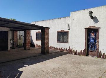 Casa · 240m² · 8 Ambientes · 2 Cocheras · Ideal Renta 10% con 4 Casas en Toledo