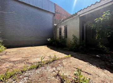 Bodega-Galpón · 367m² · Galpón en Venta con Gran Potencial en Grand Bourg