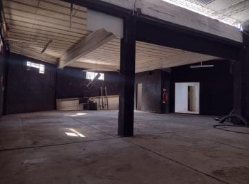 Bodega-Galpón · 198m² · Venta Galpon Pablo Nougues Posibilidad de Vivienda