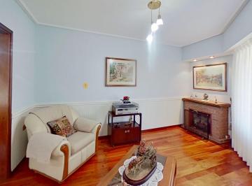 Casa · 108m² · 4 Ambientes · 1 Cochera · Venta Casa 4 Ambientes Berazategui