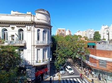 Departamento de 2 ambientes, Balvanera · Excelente en Edificio Antiguo Reciclado, con Ascensor!