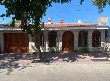 Casa · 214m² · 3 Ambientes · 2 Cocheras · Venta Casa Sexta Seccion Excelente Estado