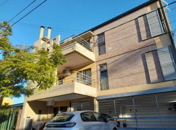Departamento · 64m² · 4 Ambientes · 1 Cochera · Departamento - La Capital