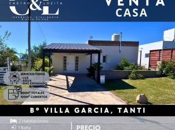 Casa · 100m² · 3 Ambientes · 2 Cocheras · Se Vende Casa de Dos Dorm., Piscina y Cochera en Villa García, Tanti!