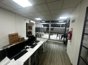 Oficina comercial · 120m² · 2 Cocheras · Alquiler Oficina 146 m² y 2 Cocheras - Barracas