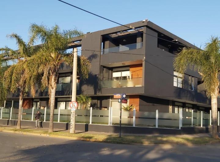 Departamento · 70m² · 2 Ambientes · 1 Cochera