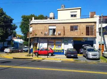 Departamento de 2 ambientes, Vicente López · Amplio Departamento 2 Amb. con Patio en Alquiler