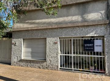 Casa · 140m² · 5 Ambientes · 1 Cochera · Casa en Moreno a m de Av Freyre