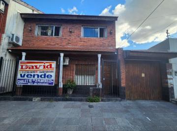 Casa de 5 ambientes, La Matanza · Chalet 5 Amb. en Dos Plantas