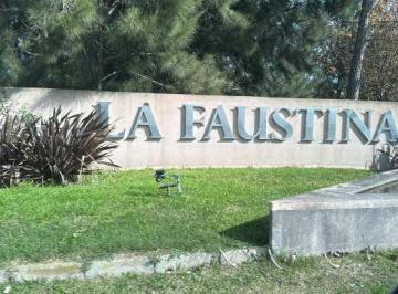 Terreno , Brandsen · Lote en Venta en Country La Faustina (Ruta 2 Km 76,6) con Vista Al Lago