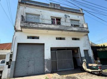 Bodega-Galpón de 3 ambientes, Avellaneda · Galpon con Departamento en Venta en Wilde