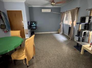 Departamento · 61m² · 3 Ambientes · Depto de 3 Amb con Patio Cocina Separada Lav