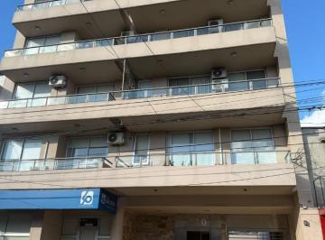 Departamento · 46m² · 2 Ambientes · 1 Cochera · Venta