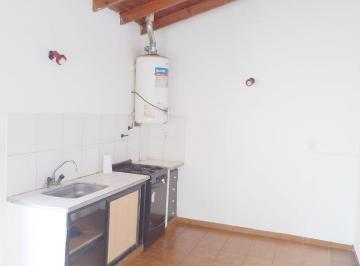 PH · 30m² · 2 Ambientes · PH en Alquiler 2 Ambienres con Patio en Bernal Oeste