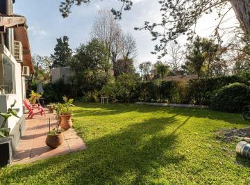 Casa · 80m² · 3 Ambientes · 1 Cochera · Casa en Los Troncos
