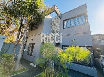 Casa · 200m² · 4 Ambientes · 2 Cocheras · Casa 4 Ambientes en Venta con Pileta Ranelagh
