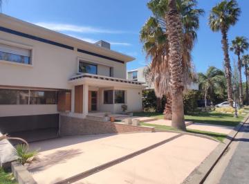 portada · Casa Premium de Cuatro Dorm. Venta Pileta Exclusiva San Marino Funes