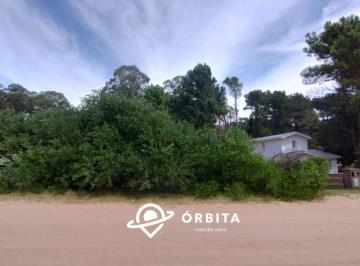 Terreno · 1040m² · Lote en Venta en Costa Esmeralda, Barrio Senderos 3
