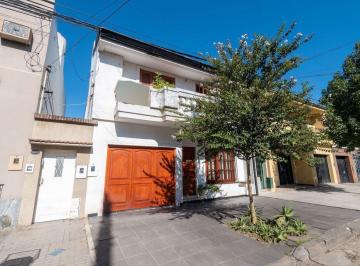 Casa · 155m² · 6 Ambientes · 1 Cochera · Venta Casa en Barrio Candioti Norte