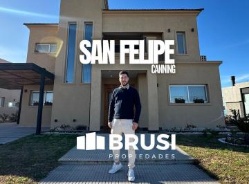 Casa · 220m² · 6 Ambientes · 2 Cocheras · Casa en Venta en Dos Plantas en Barrio Privado San Felipe - Al Pulmon - Oportunidad