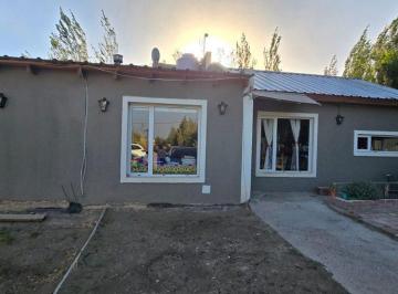Casa · 90m² · 4 Ambientes · Venta Casa 3 Dorm. y Monoambiente - Permuta