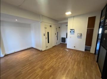 Oficina comercial · 95m² · 5 Ambientes · Oficina en Venta en San Telmo