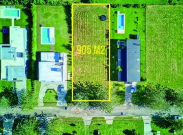 Terreno · 905m² · Terreno en Barrio Cerrado, 905 m², Parquizado, Puerto Roldan