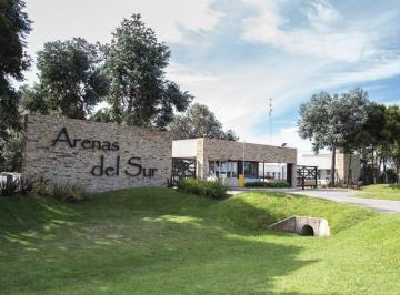 Terreno · 842m² · Lote en Venta en Barrio Arenas del Sur - 842 m²