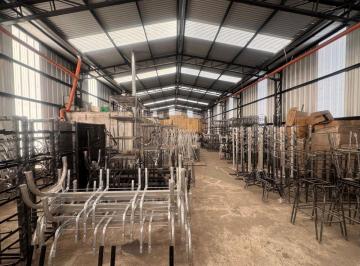 Bodega-Galpón , Tres de Febrero · Importante Galpón 825 m² en Zona Estratégica a 200 m Ruta 8