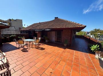 Casa · 235m² · 5 Ambientes · 3 Cocheras · Casa en Planta Alta en Venta en San Fernando en Venta