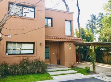 Casa · 140m² · 5 Ambientes · 2 Cocheras · Alquiler Casa en Bella Vista