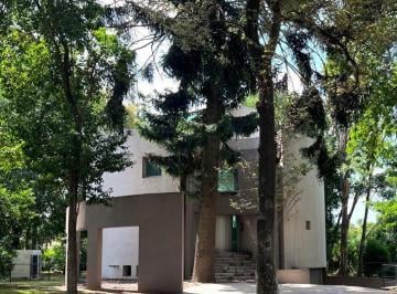 Casa de 5 ambientes, Ituzaingó · Casco Leloir