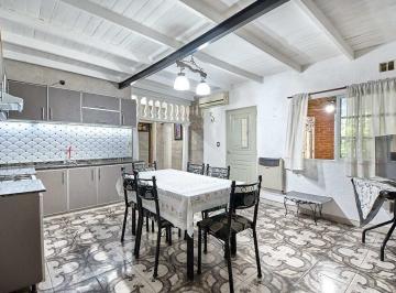PH · 73m² · 4 Ambientes · Departamento PH · en Venta · 4 Ambientes · Luminoso, con Estilo · en Lomas del Mirador