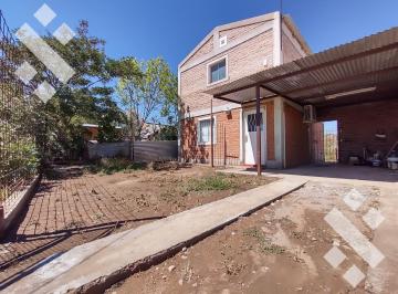 Casa · 70m² · 3 Ambientes · 1 Cochera · En Venta Casa 2 Dorm Balsa Las Perlas Cipolletti