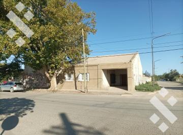Bodega-Galpón · 70m² · 2 Dormitorios · Venta Galpón 4.049 m² - Cinco Saltos - Río Negro