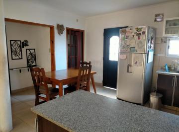PH · 110m² · 4 Ambientes · 1 Cochera · PH en Hurlingham
