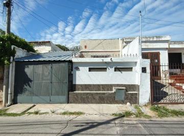 Casa · 100m² · 5 Ambientes · 1 Cochera · Venta Casa en Mirador de San Vicente Escritura!