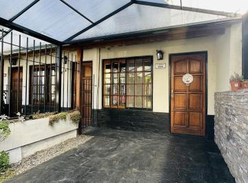 PH · 80m² · 4 Ambientes · 1 Cochera · Venta PH Duplex con Cochera en Castelar
