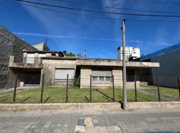 Casa · 312m² · 11 Ambientes · 1 Cochera · Oportunidad Gran Casa en Centro de Paysandú