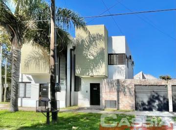 PH · 64m² · 3 Ambientes · 2 Cocheras · PH - Banfield Oeste
