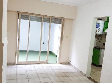 Departamento de 2 ambientes, General San Martín · Venta Departamento 2 Ambientes con Patio Centro de San Martin