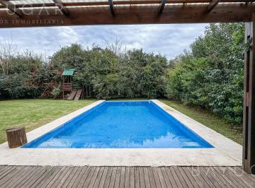 Casa · 285m² · 6 Ambientes · 2 Cocheras · Venta Casa - Barrio Privado Buen Retiro / Pilar - Diseño Único y Luminosa