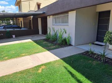 Casa de 7 ambientes, Córdoba · Casa de 3 Dorm. en Venta Zona Mujer Urbana