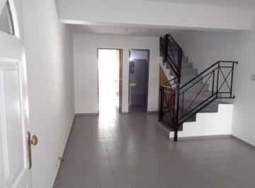 Foto · Barrio Alta Córdoba - Casa de 2 Dorm., Amplia y Luminosa con Cochera, Cocina Comedor, 2 Baños