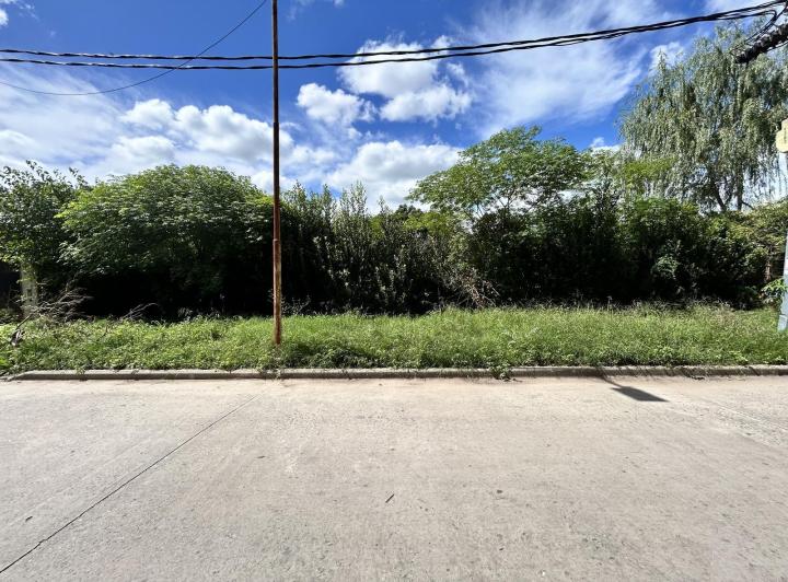 Terreno · 860m²